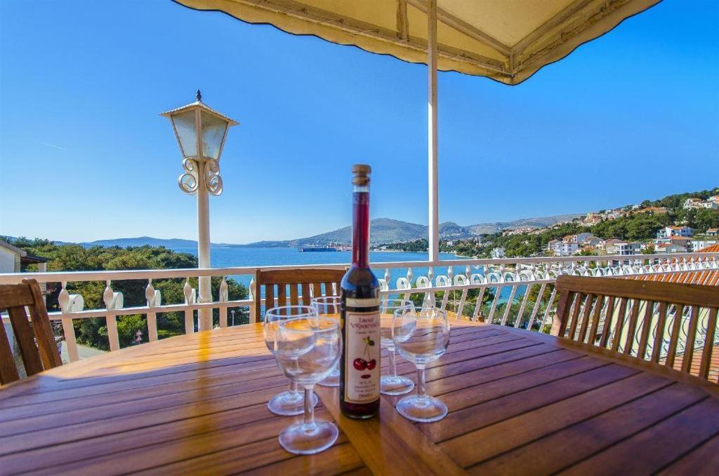 Three Bedroom Apartment With Amazing Sea View Trogir Bagian luar foto